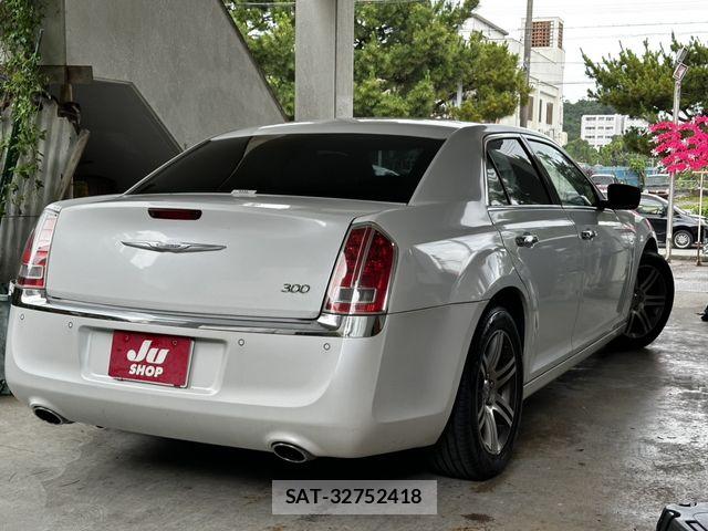 Chrysler 300 2013-07 8335219-3