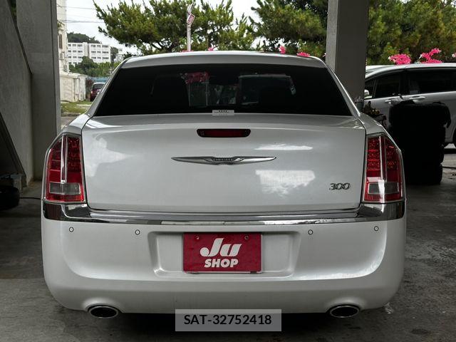 Chrysler 300 2013-07 8335219-4