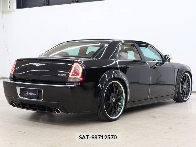 Chrysler 300C 2006-09 7721877-12