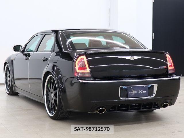 Chrysler 300C 2006-09 7721877-15