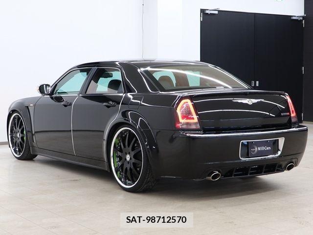 Chrysler 300C 2006-09 7721877-16