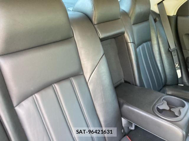 Chrysler 300C 2009-05 8034818-10