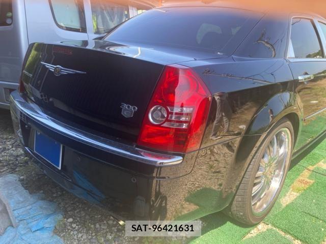 Chrysler 300C 2009-05 8034818-3