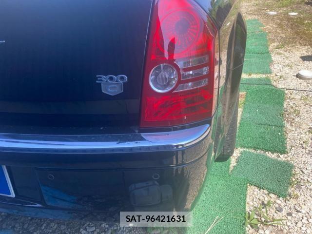 Chrysler 300C 2009-05 8034818-4