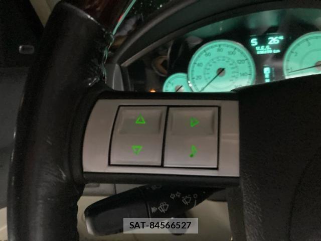 Chrysler 300C 2006-02 8658406-12