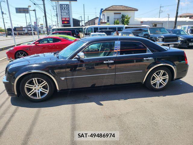 Chrysler 300C 2012-12 1084559-12