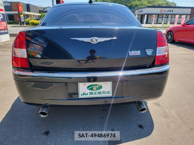 Chrysler 300C 2012-12 1084559-14