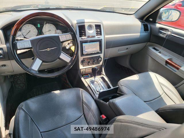 Chrysler 300C 2012-12 1084559-2