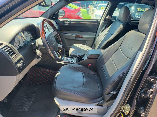 Chrysler 300C 2012-12 1084559-3