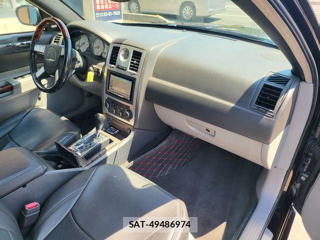 Chrysler 300C 2012-12 1084559-7