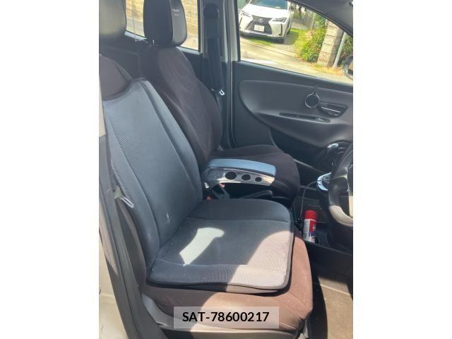 Chrysler YPSILON 2014-03 7783454-13