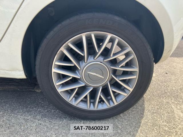 Chrysler YPSILON 2014-03 7783454-7