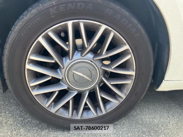 Chrysler YPSILON 2014-03 7783454-8