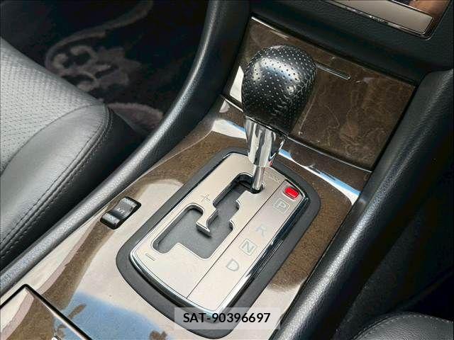 Nissan CIMA 2002-11 7721878-19