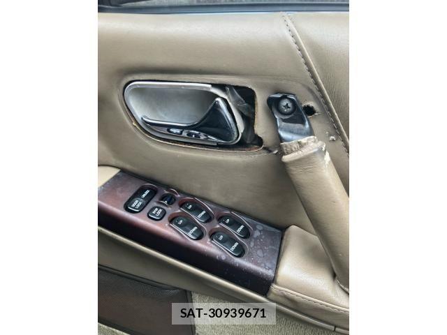 Nissan CIMA 1990-11 8828222-12