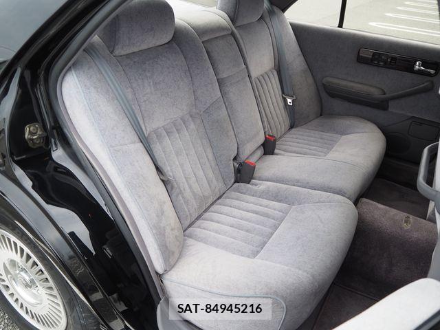 Nissan CIMA 1996-01 6495962-18