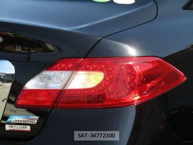 Nissan CIMA HYBRID 2015-04 1305639-17