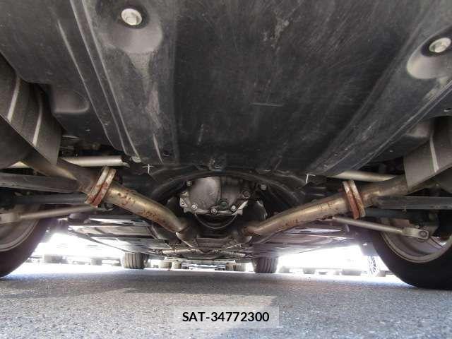 Nissan CIMA HYBRID 2015-04 1305639-19