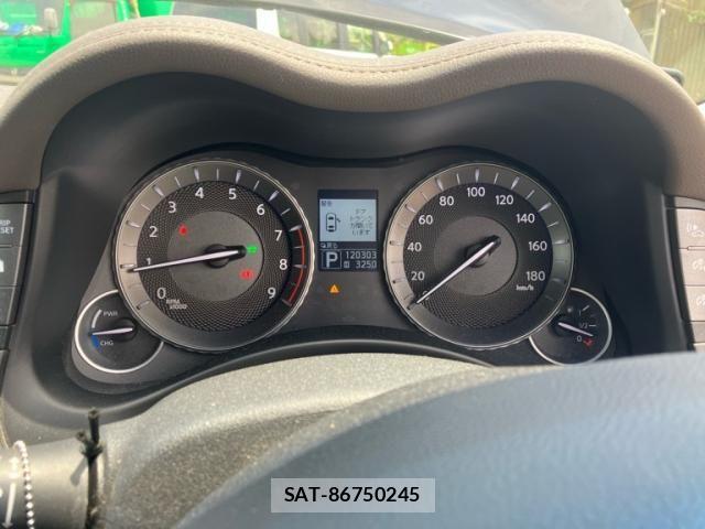Nissan CIMA HYBRID 2013-07 7216066-23