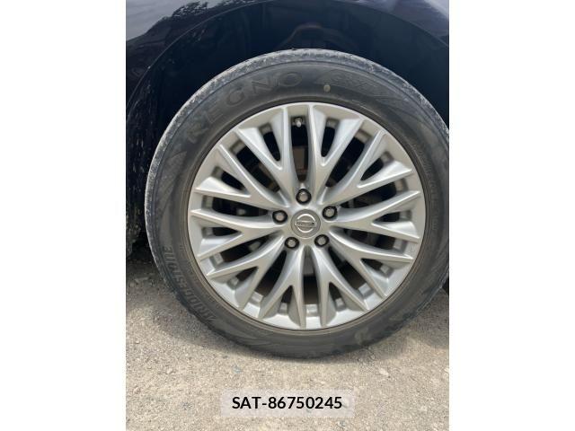 Nissan CIMA HYBRID 2013-07 7216066-4