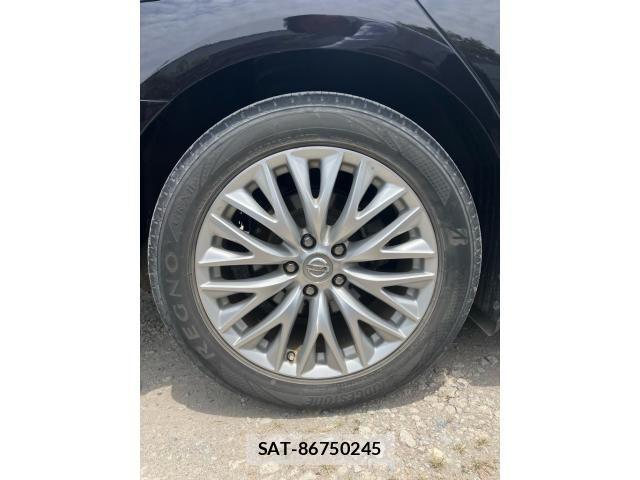 Nissan CIMA HYBRID 2013-07 7216066-5