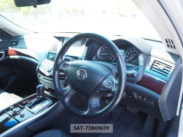 Nissan CIMA HYBRID 2013-07 7453457-1