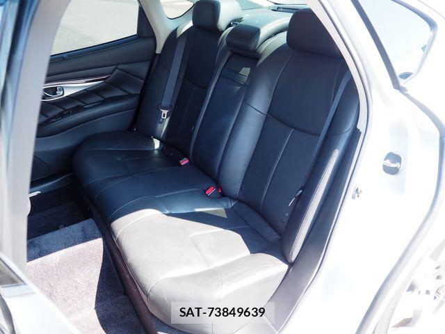 Nissan CIMA HYBRID 2013-07 7453457-20