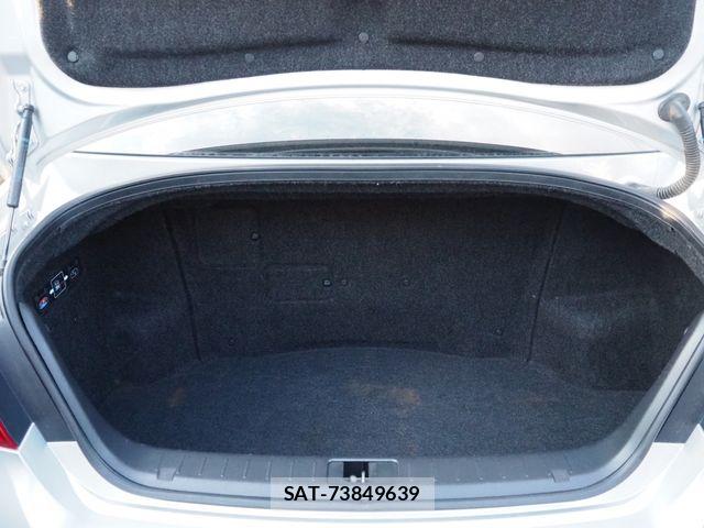 Nissan CIMA HYBRID 2013-07 7453457-24
