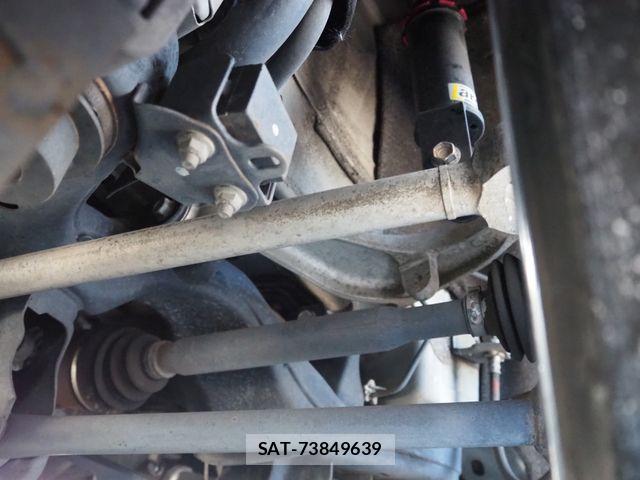 Nissan CIMA HYBRID 2013-07 7453457-27