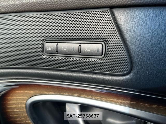 Nissan CIMA HYBRID 2013-08 8229254-18
