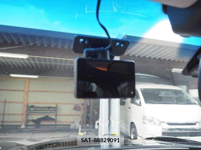 Nissan CIMA HYBRID 2013-10 8883412-11
