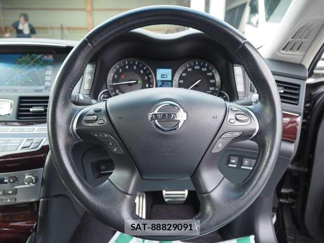 Nissan CIMA HYBRID 2013-10 8883412-17