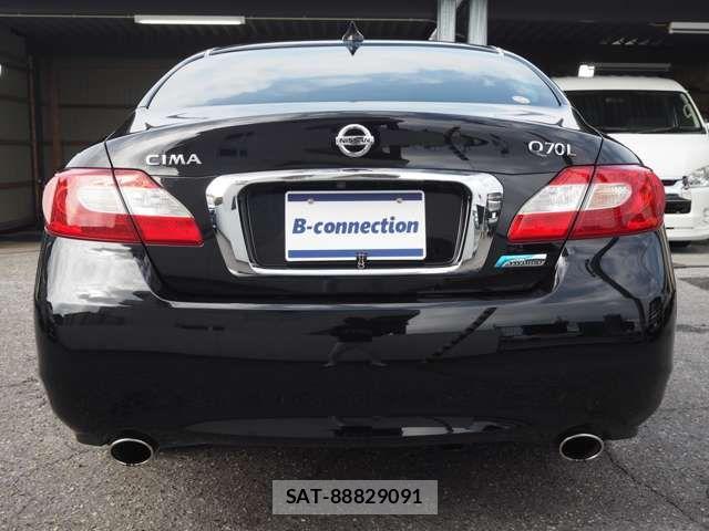 Nissan CIMA HYBRID 2013-10 8883412-4