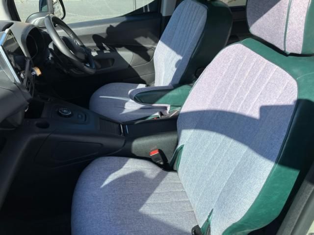 Citroen BERLINGO 2022-12 4588898-13