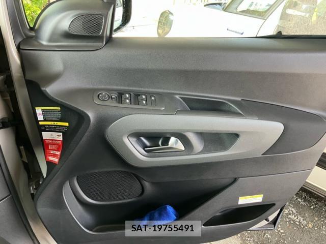 Citroen BERLINGO 2022-06 6992135-27