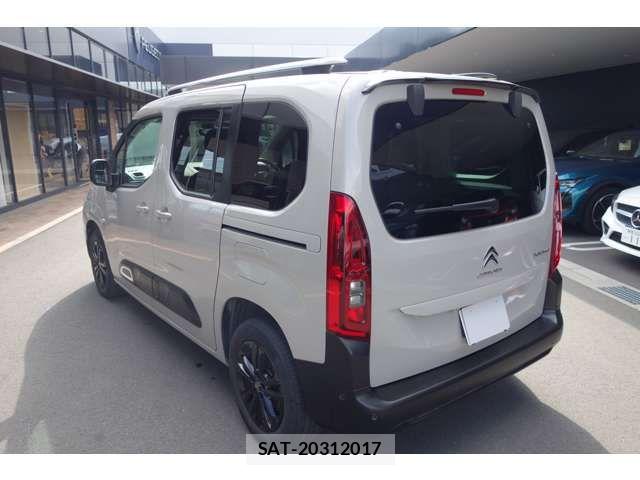 Citroen BERLINGO 2022-04 7216074-9