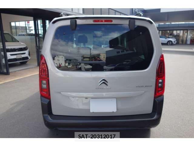Citroen BERLINGO 2022-04 7216074-10
