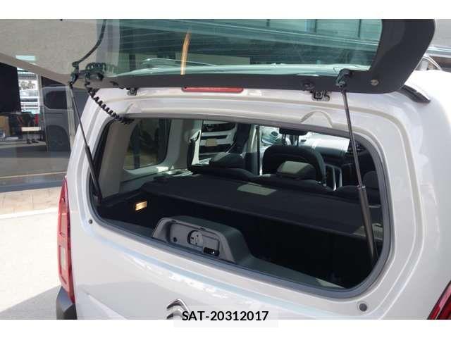 Citroen BERLINGO 2022-04 7216074-13