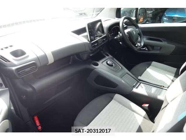 Citroen BERLINGO 2022-04 7216074-14