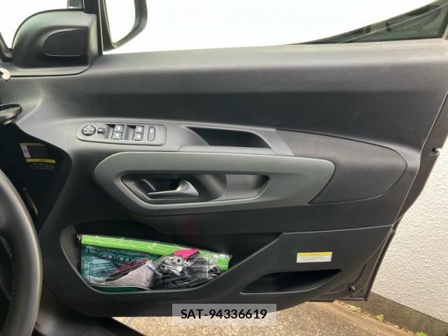 Citroen BERLINGO 2023-03 7216077-27