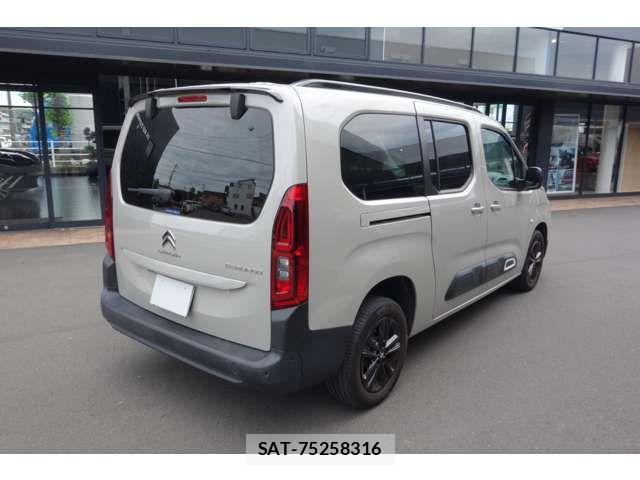 Citroen BERLINGO 2023-12 7250144-11