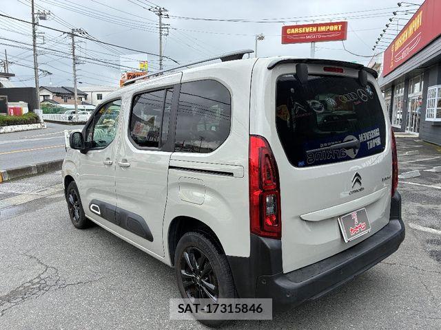 Citroen BERLINGO 2021-06 7357158-24