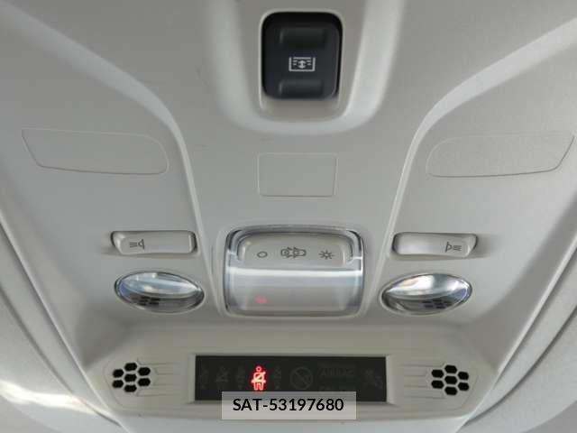 Citroen BERLINGO 2022-09 7499898-17