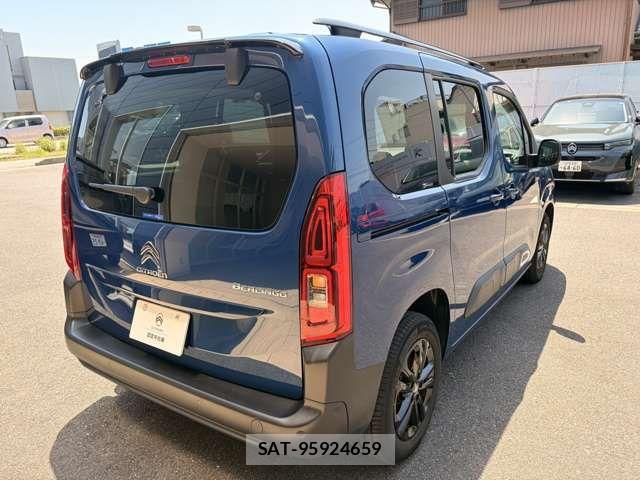Citroen BERLINGO 2022-05 7615510-10