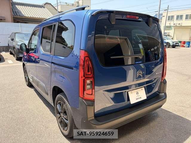 Citroen BERLINGO 2022-05 7615510-8
