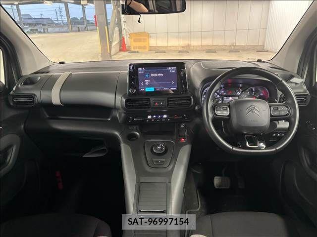 Citroen BERLINGO 2021-11 8073242-3