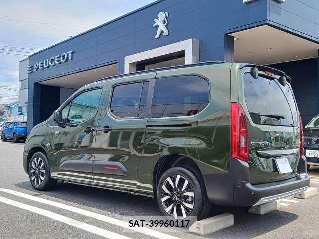 Citroen BERLINGO 2026-04 8206833-9