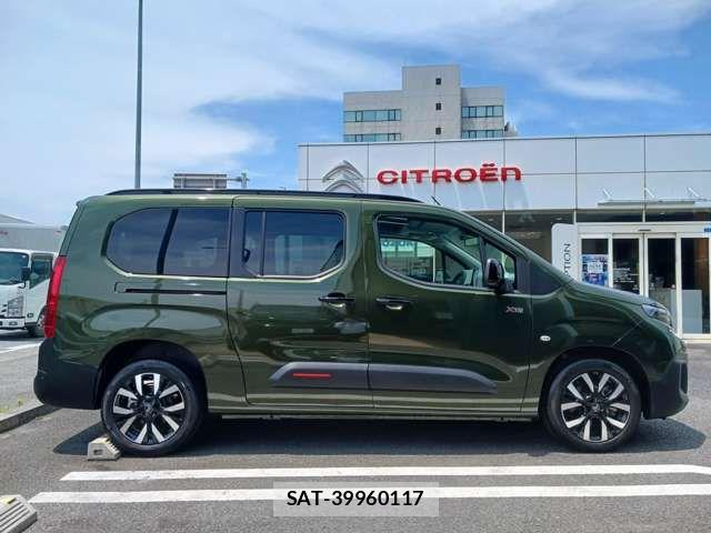 Citroen BERLINGO 2026-04 8206833-8