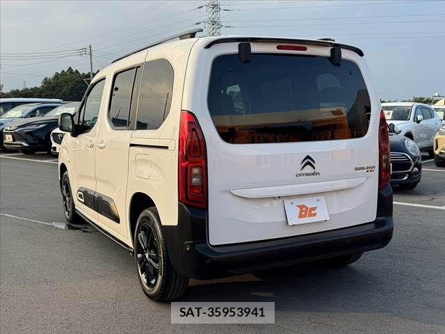 Citroen BERLINGO 2020-12 8206834-12