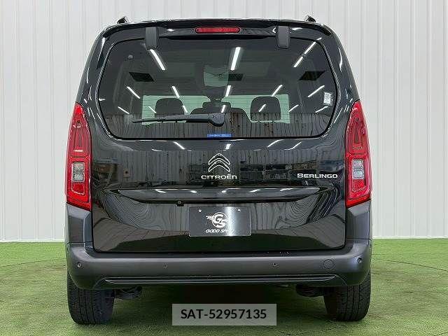Citroen BERLINGO 2023-07 8244835-12